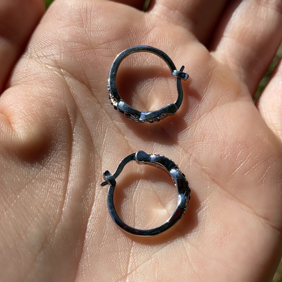 NEW 925 Sterling silver Small hoops Earrings - Picture 5 of 5